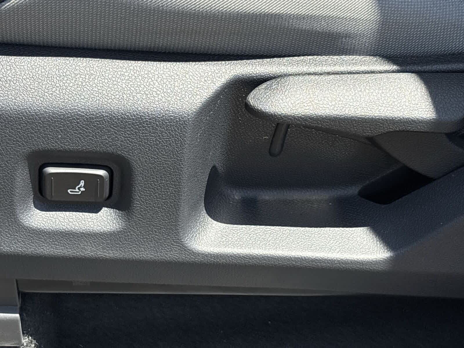 Thumbnail: 2025 Toyota Tacoma - 18