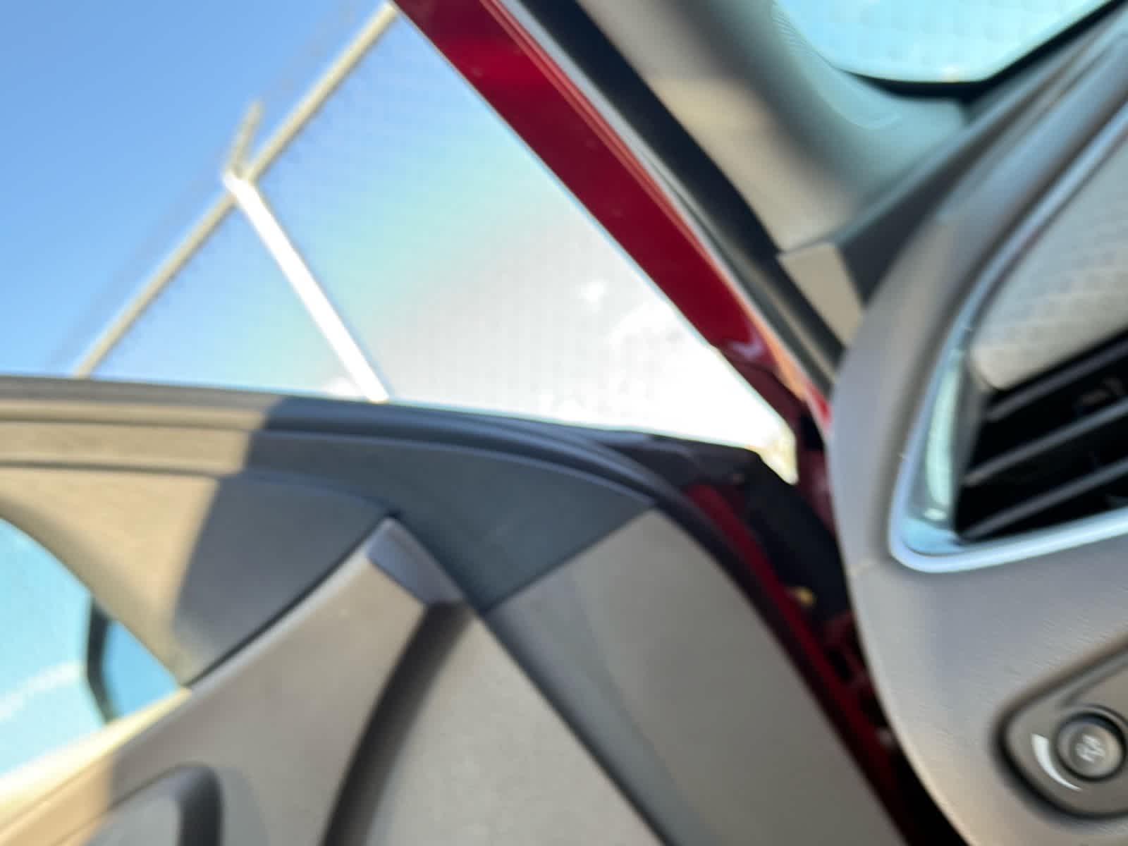 Thumbnail: 2016 Chevrolet Malibu - 21