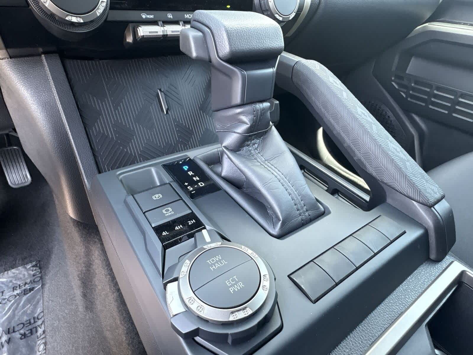 Thumbnail: 2025 Toyota Tacoma - 25