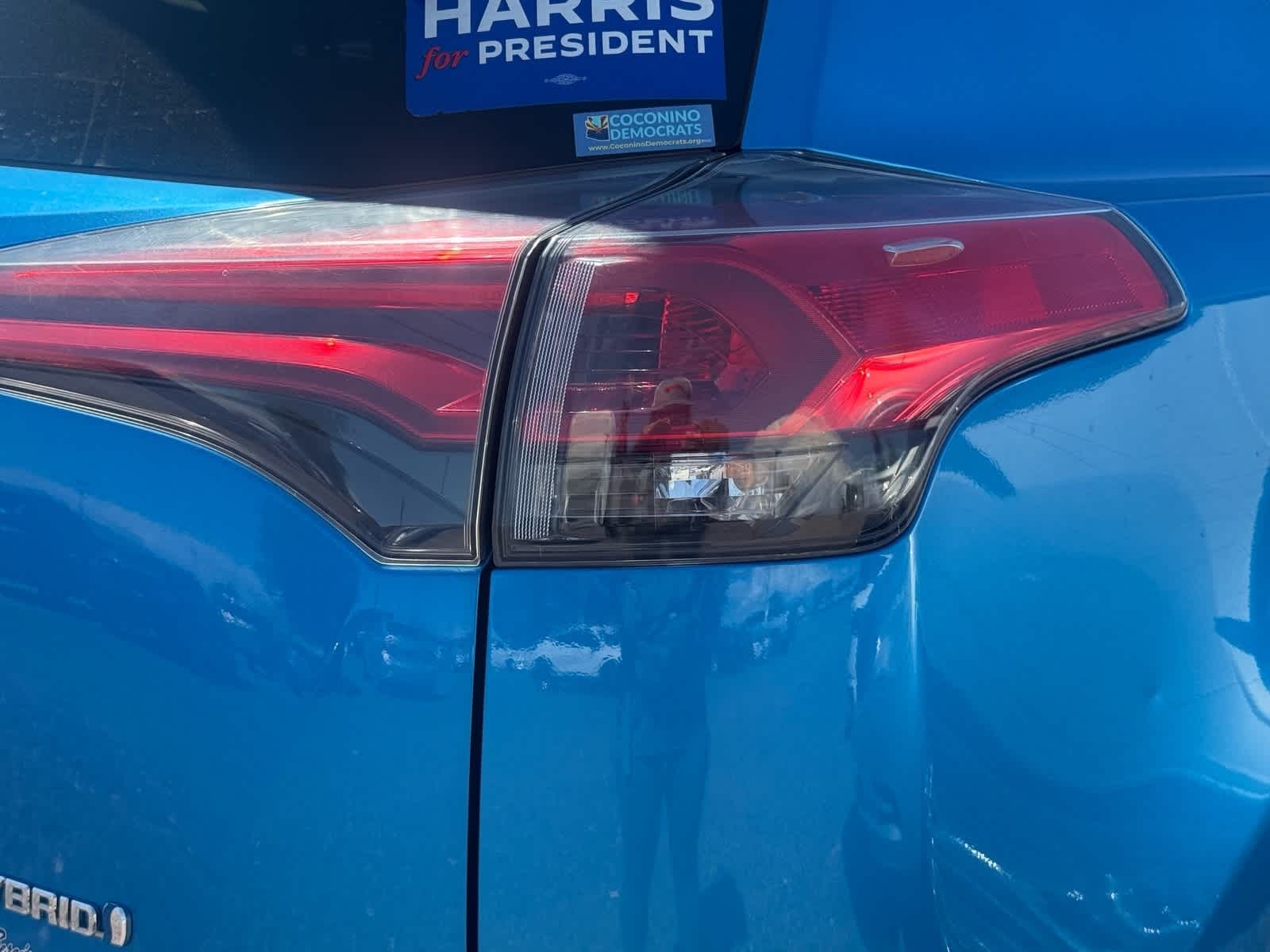 Thumbnail: 2018 Toyota RAV4 - 17