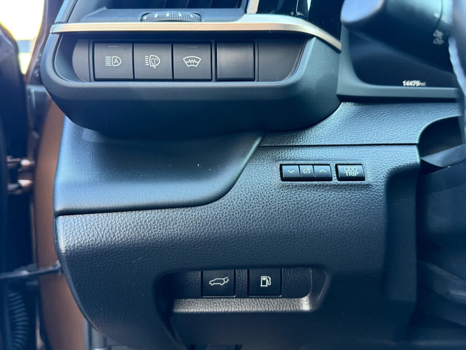 Thumbnail: 2025 Toyota Crown Signia - 12