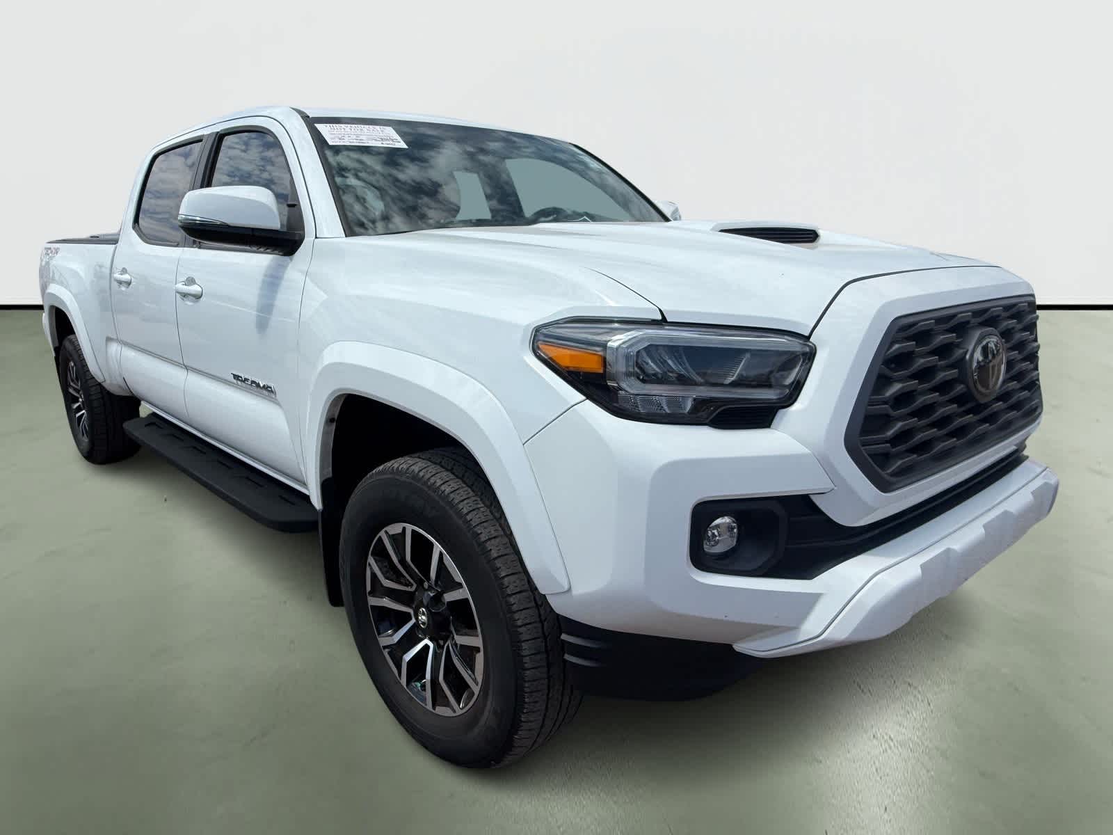 Thumbnail: 2023 Toyota Tacoma - 5