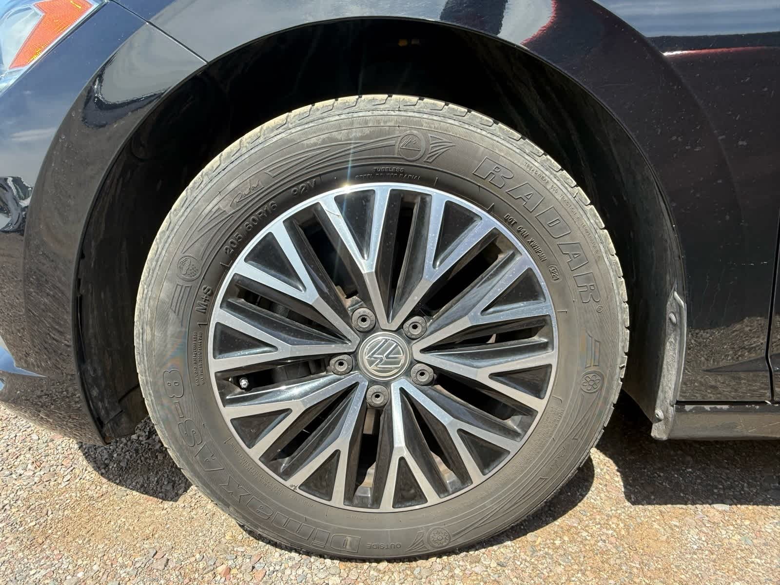 Thumbnail: 2021 Volkswagen Jetta - 6