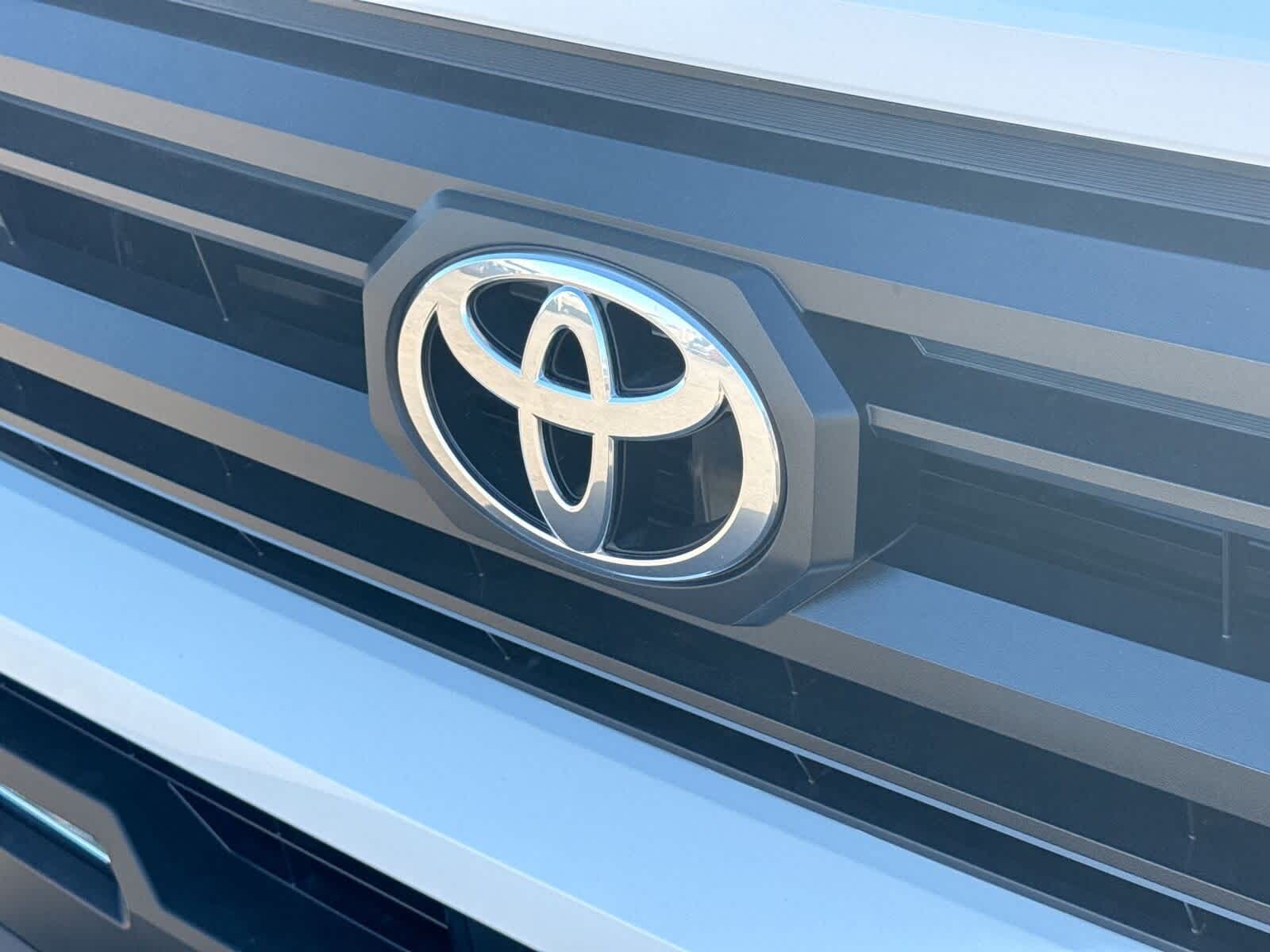 Thumbnail: 2025 Toyota Tacoma - 32