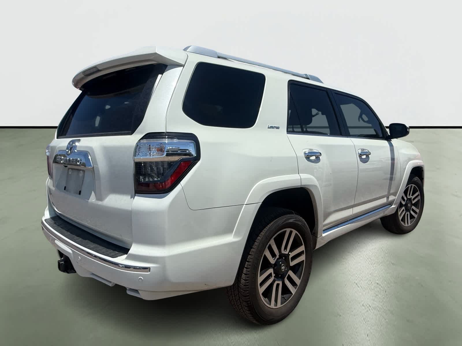 Thumbnail: 2023 Toyota 4Runner - 4