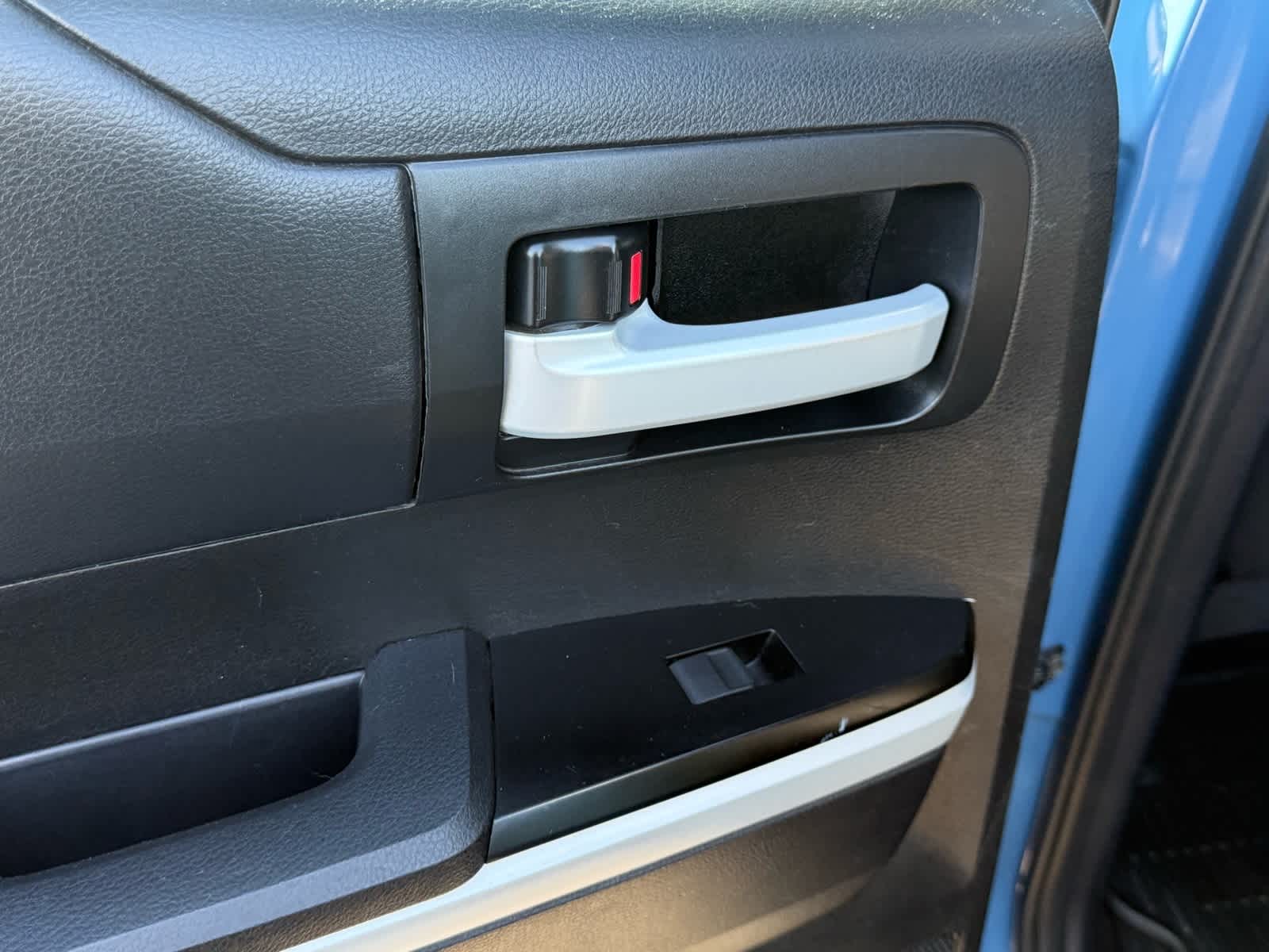 2019 Toyota Tundra SR5 8