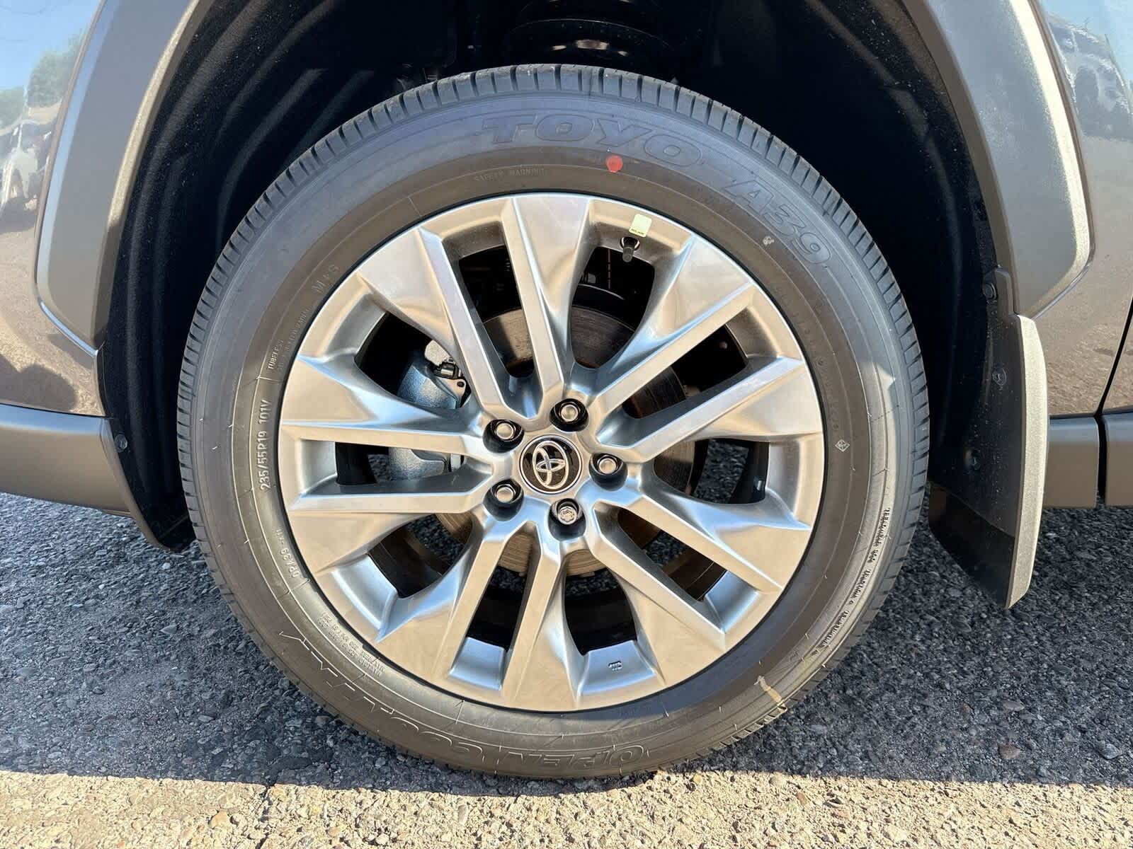 Thumbnail: 2025 Toyota RAV4 - 10