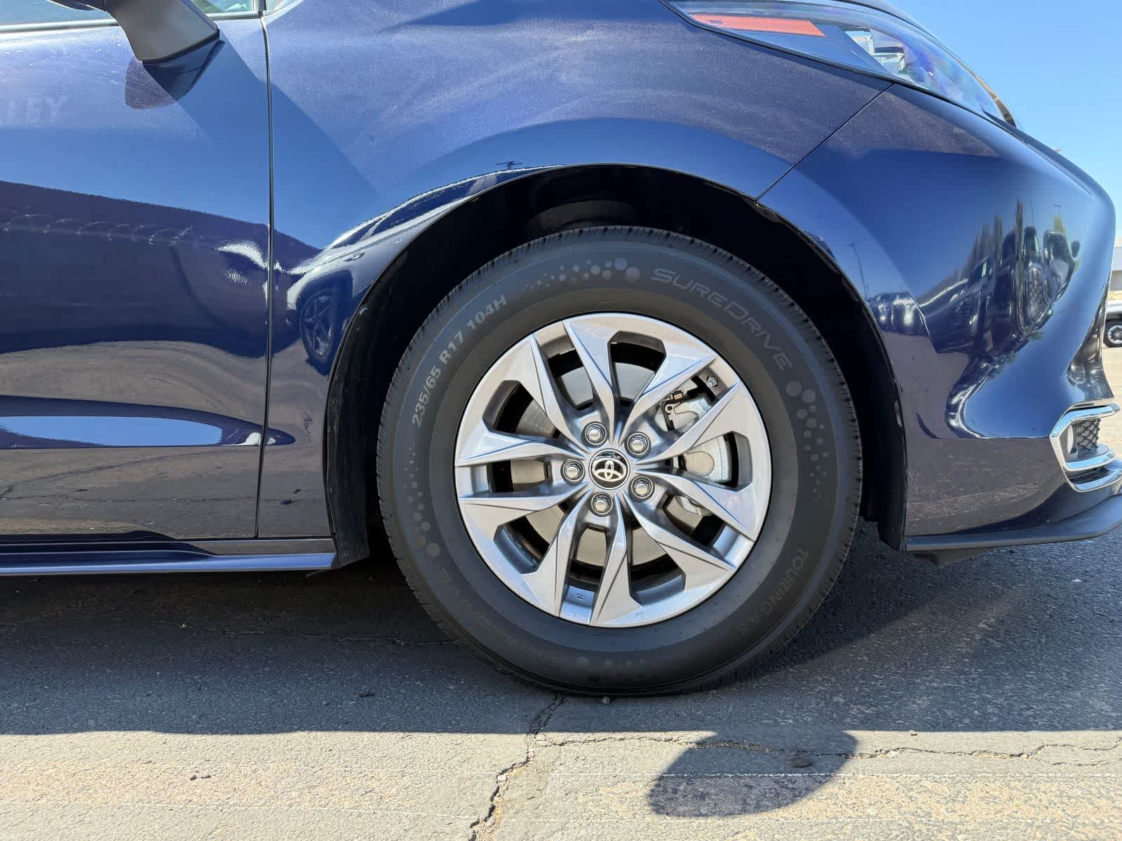 Thumbnail: 2024 Toyota Sienna - 7