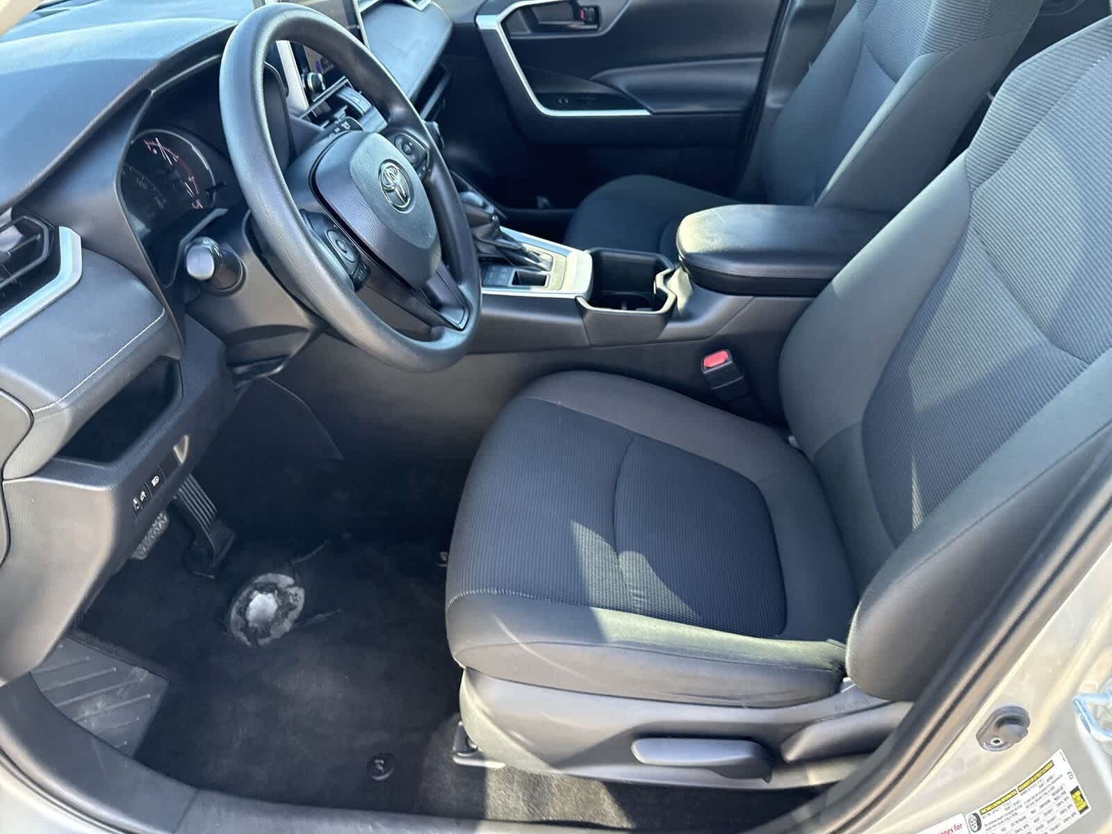 Thumbnail: 2024 Toyota RAV4 - 17