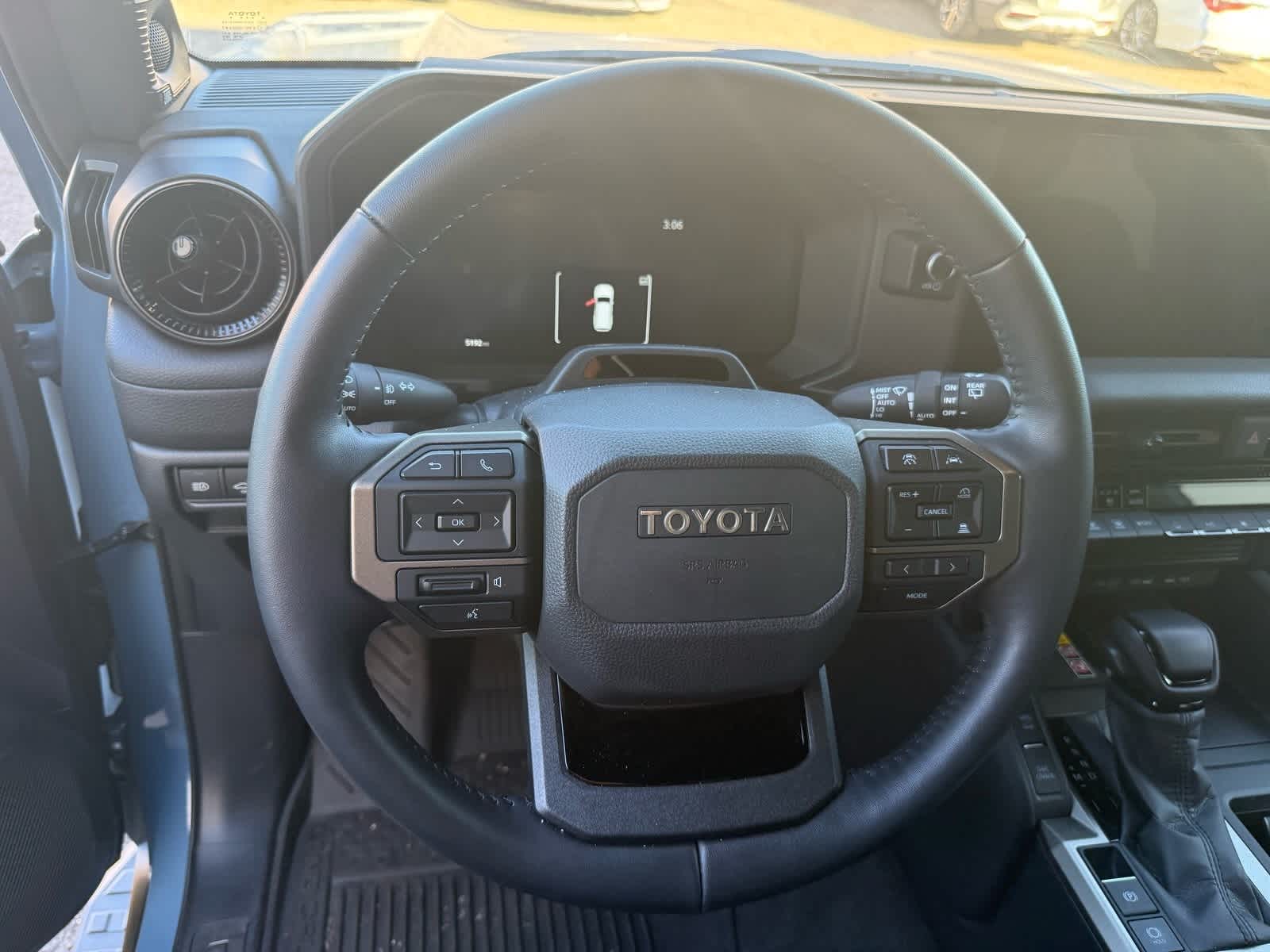 Thumbnail: 2025 Toyota Land Cruiser - 10