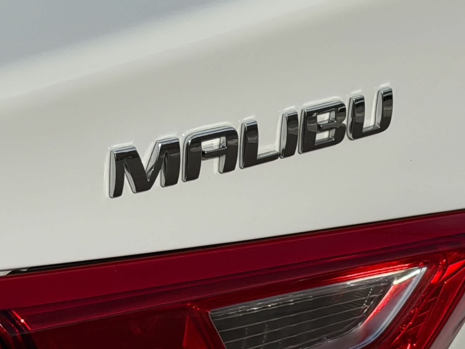 Thumbnail: 2024 Chevrolet Malibu - 18