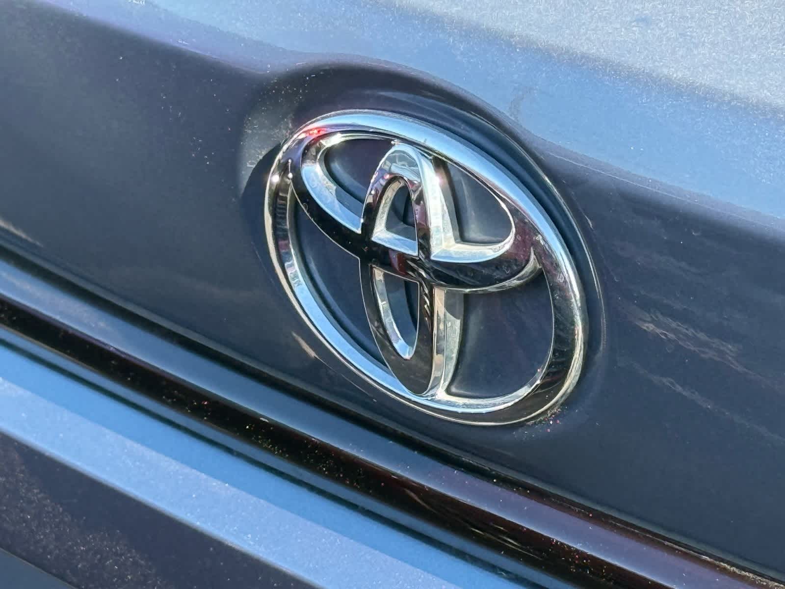 Thumbnail: 2023 Toyota Corolla - 19