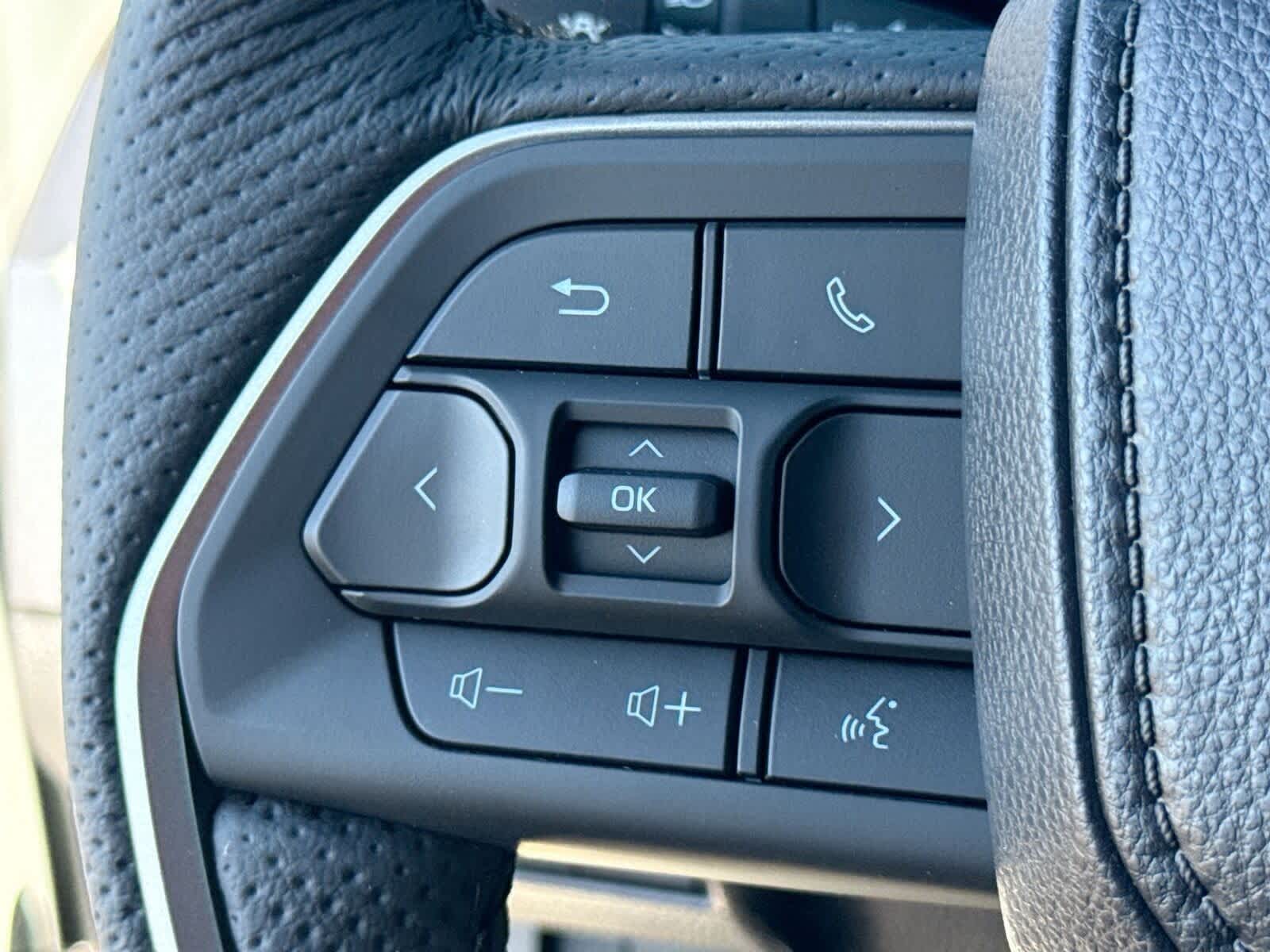 Thumbnail: 2025 Toyota Tacoma - 27