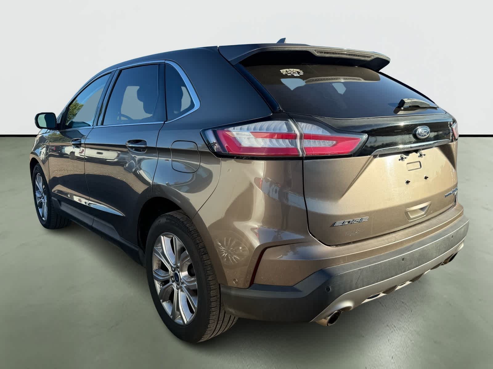 Thumbnail: 2019 Ford Edge - 3