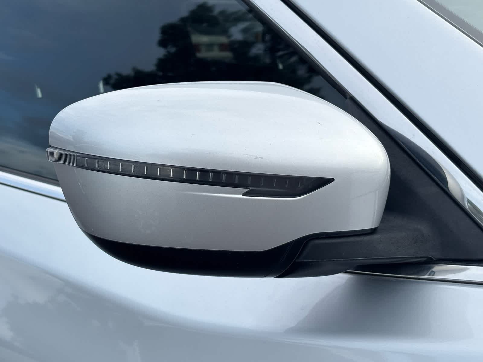 Thumbnail: 2018 Nissan Rogue - 8