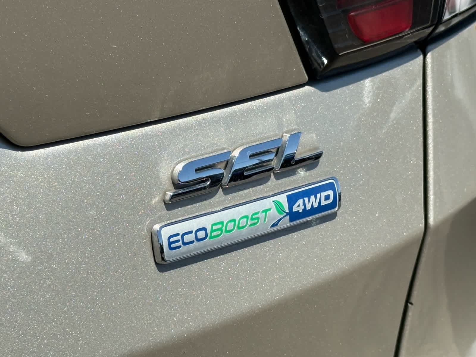 2018 Ford Escape SEL 9