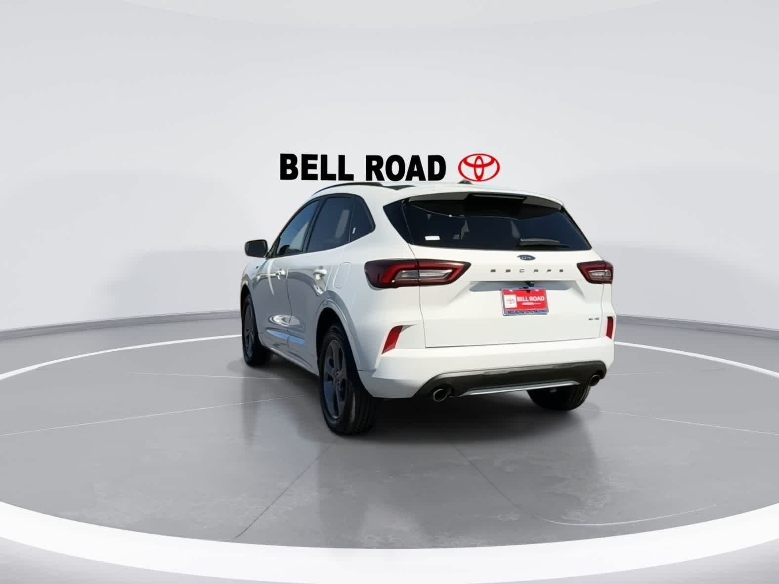 Thumbnail: 2023 Ford Escape - 7