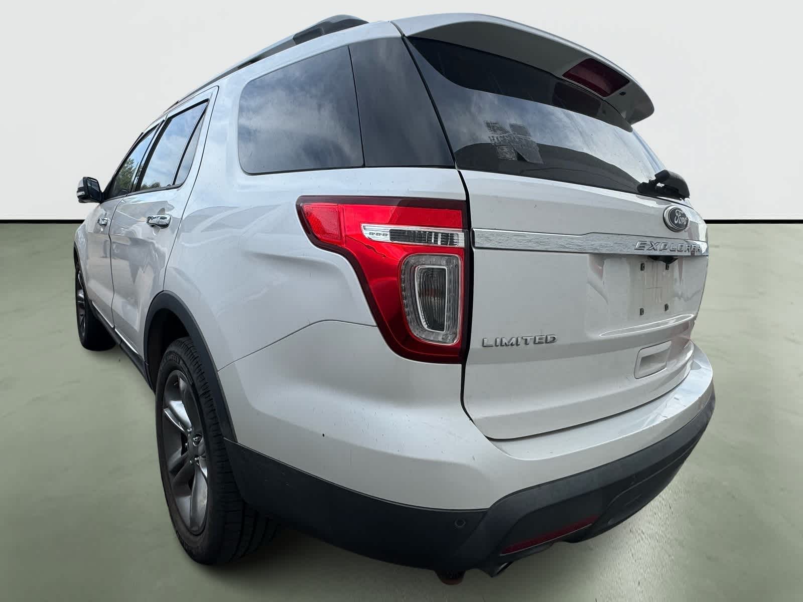 Thumbnail: 2014 Ford Explorer - 3