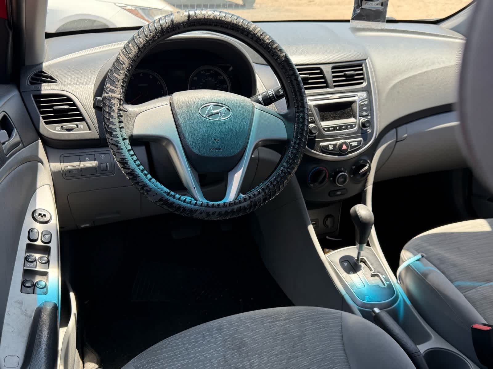 Thumbnail: 2015 Hyundai Accent - 11