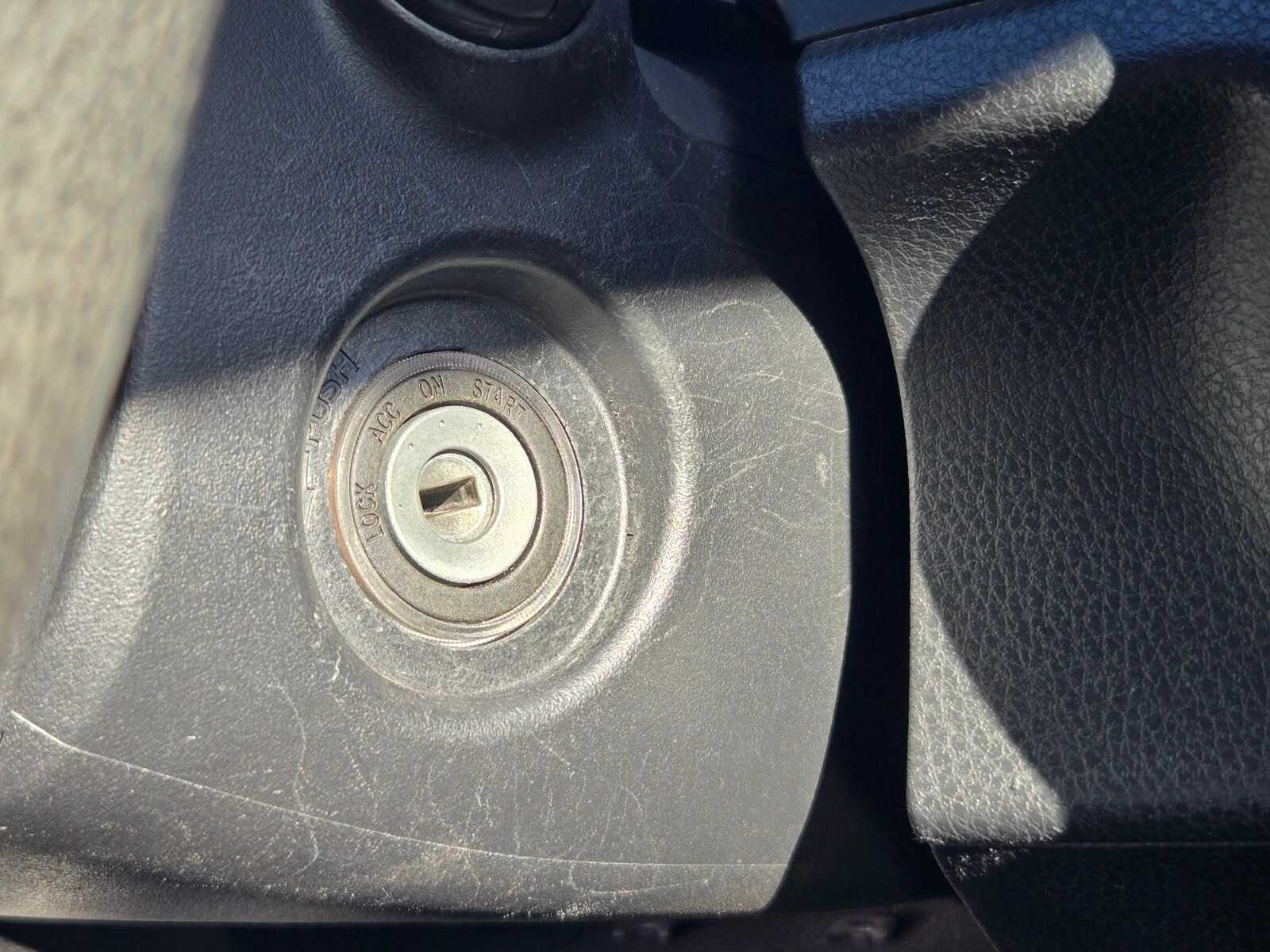 Thumbnail: 2022 Toyota Camry - 11