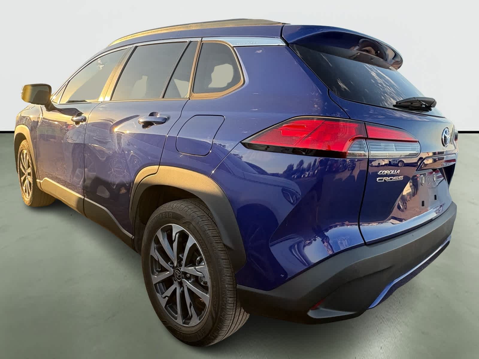 Thumbnail: 2023 Toyota Corolla Cross - 3