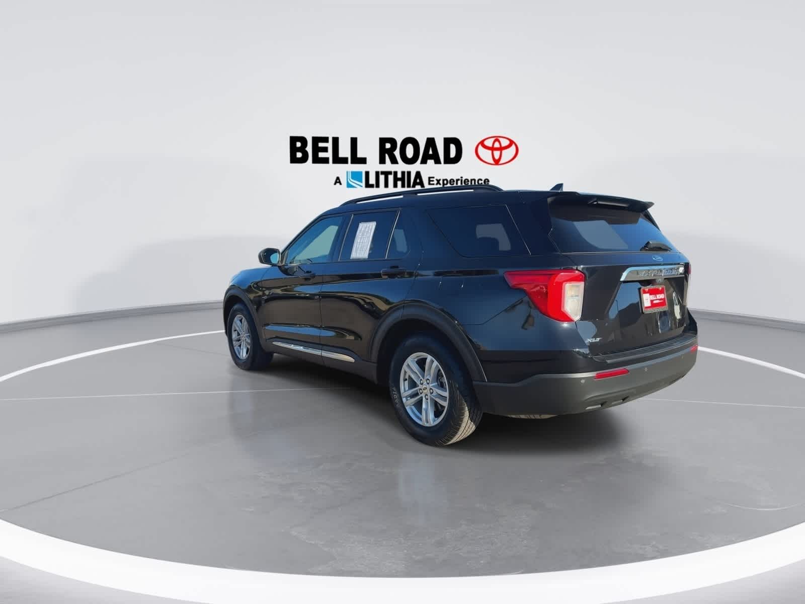 Thumbnail: 2022 Ford Explorer - 5