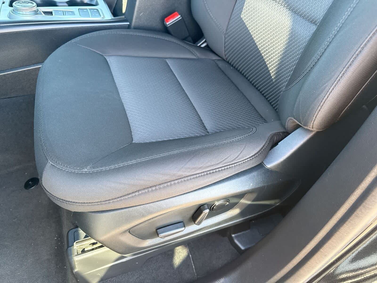 Thumbnail: 2022 Ford Explorer - 17