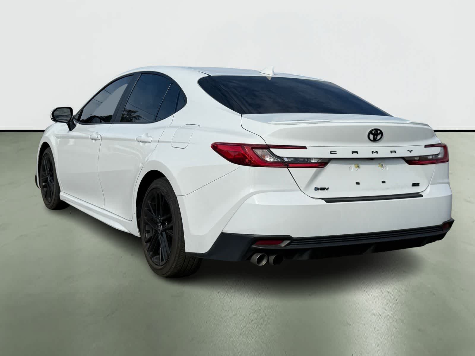 Thumbnail: 2025 Toyota Camry - 3