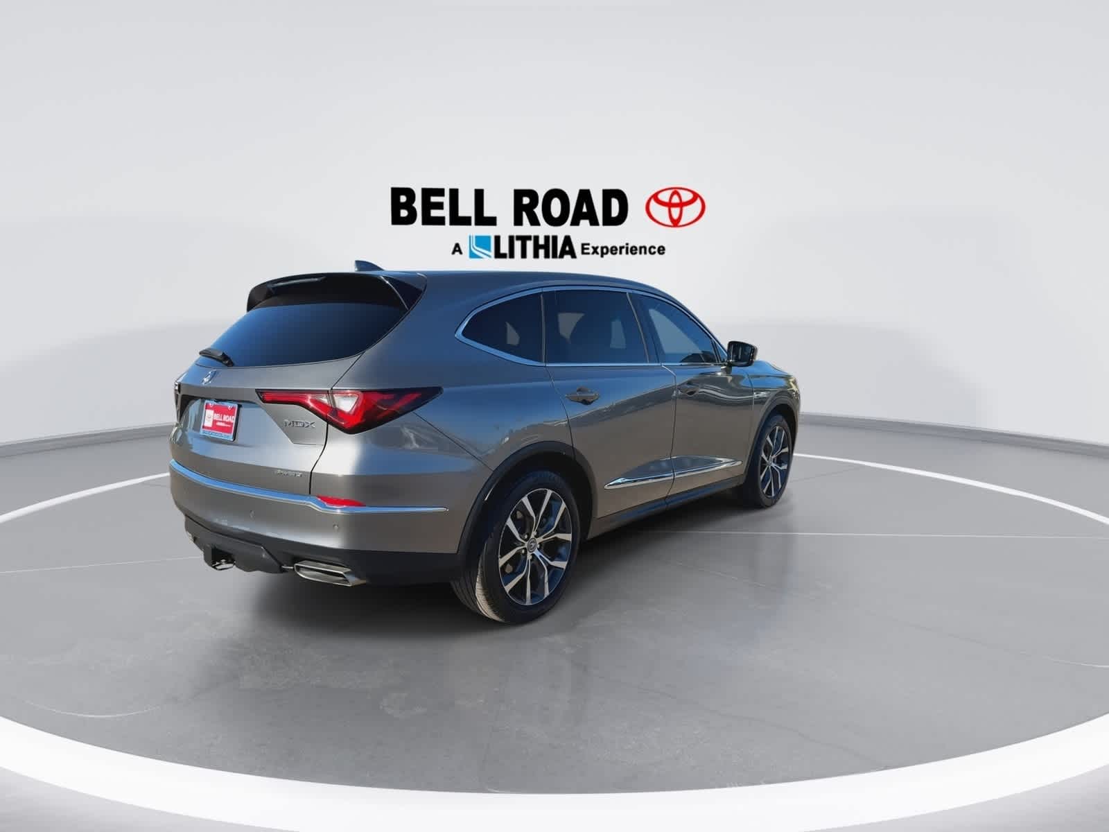 Thumbnail: 2022 Acura MDX - 8