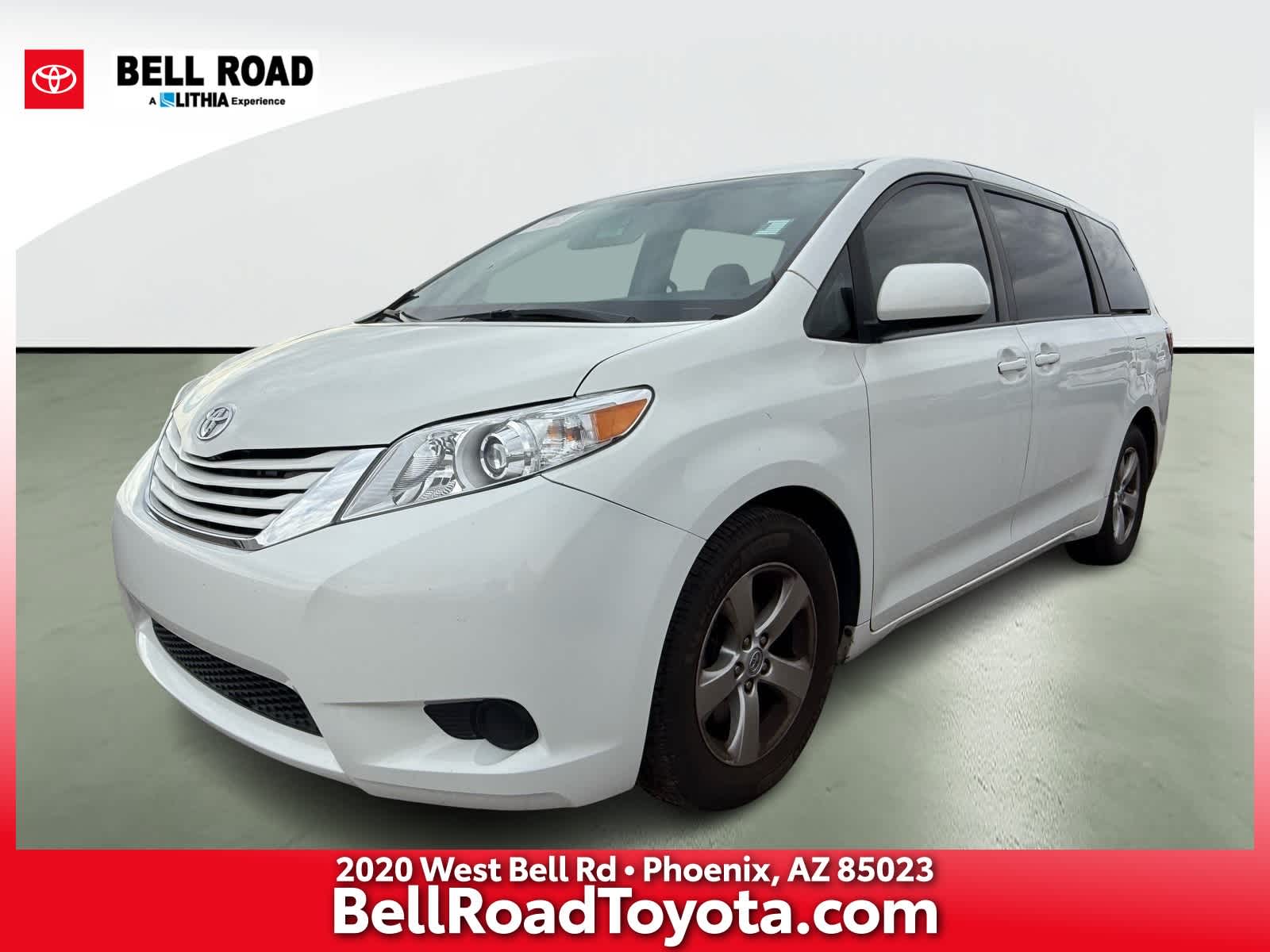Thumbnail: 2016 Toyota Sienna - 1