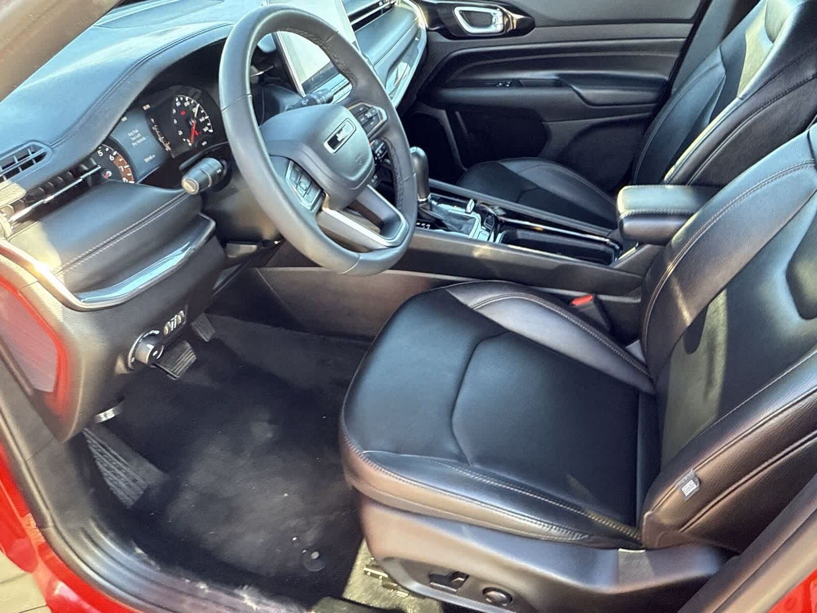 Thumbnail: 2023 Jeep Compass - 16