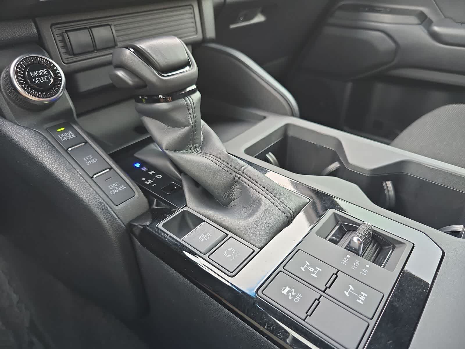 Thumbnail: 2025 Toyota Land Cruiser - 25