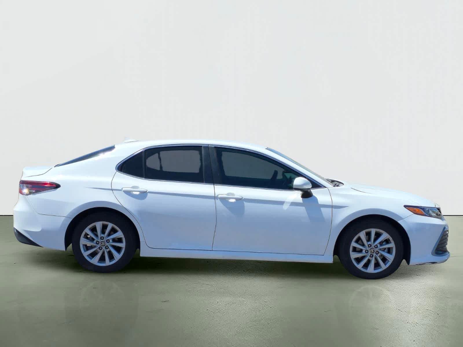 Thumbnail: 2022 Toyota Camry - 7