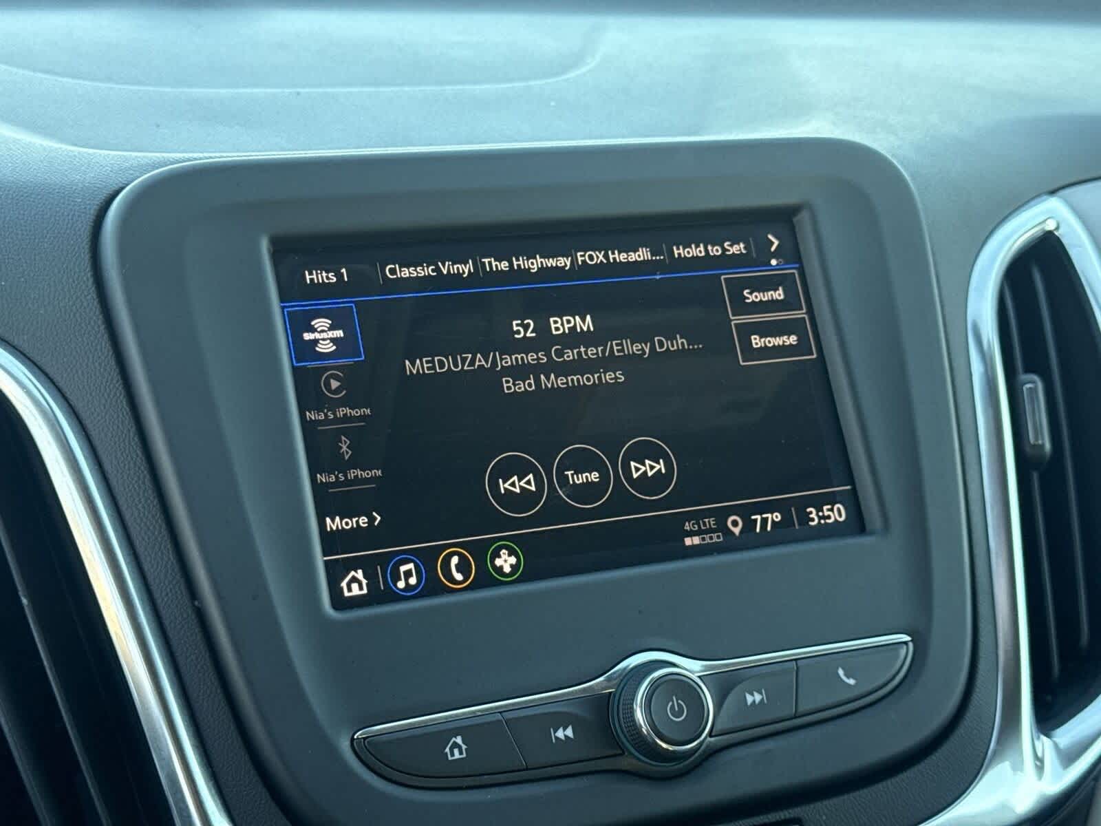 Thumbnail: 2022 Chevrolet Equinox - 20