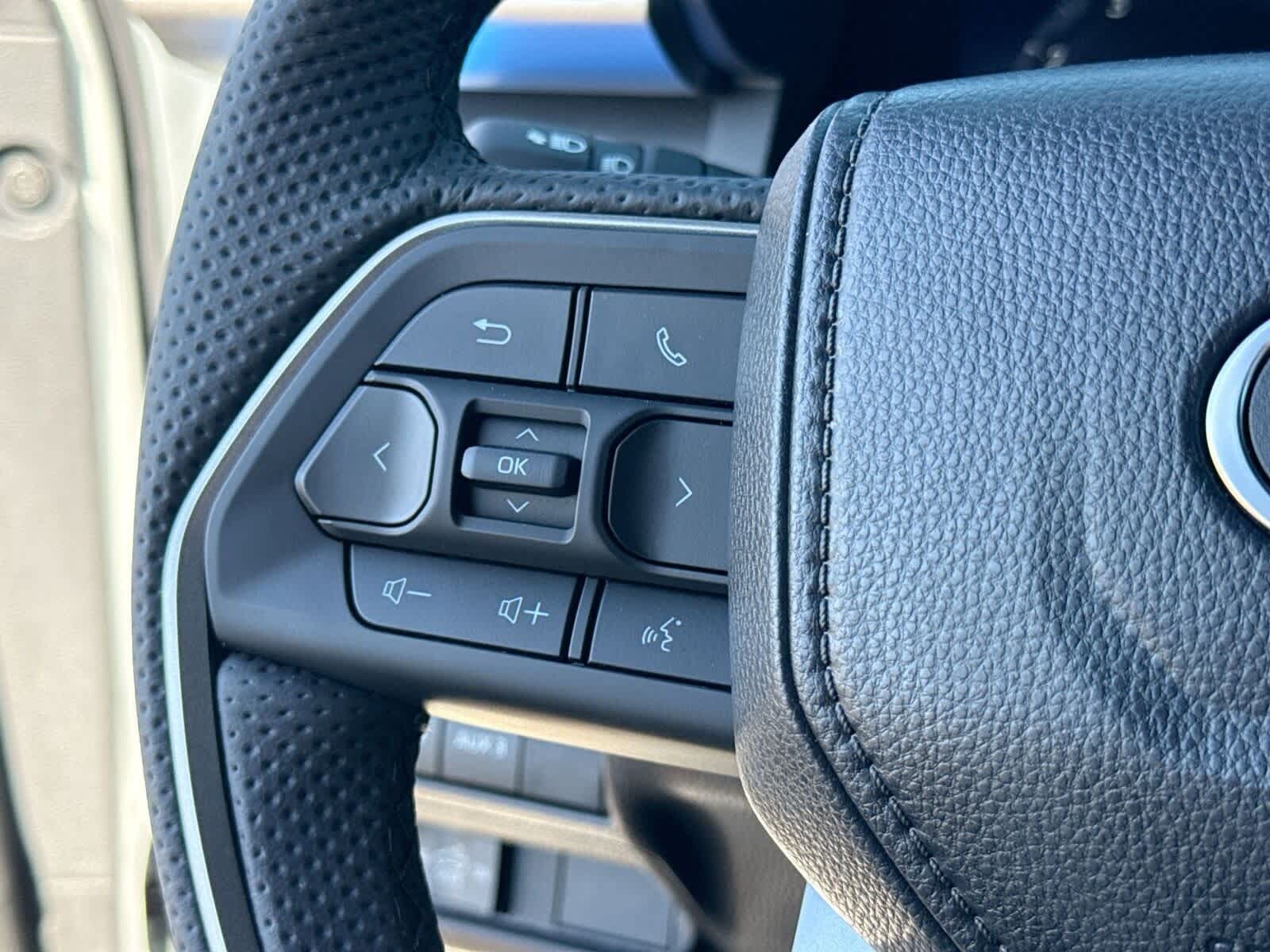 Thumbnail: 2025 Toyota Tacoma - 27