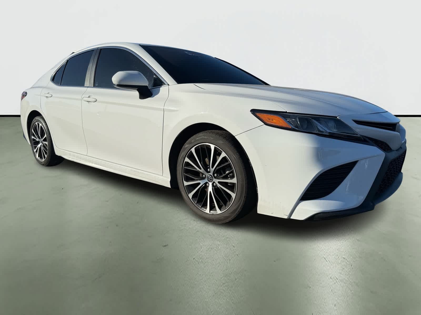 Thumbnail: 2018 Toyota Camry - 5