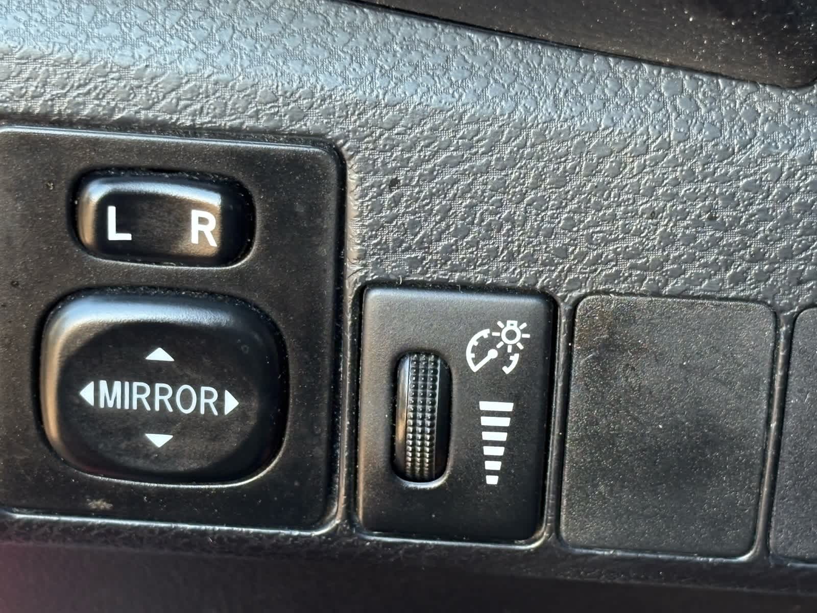 Thumbnail: 2014 Toyota Corolla - 15