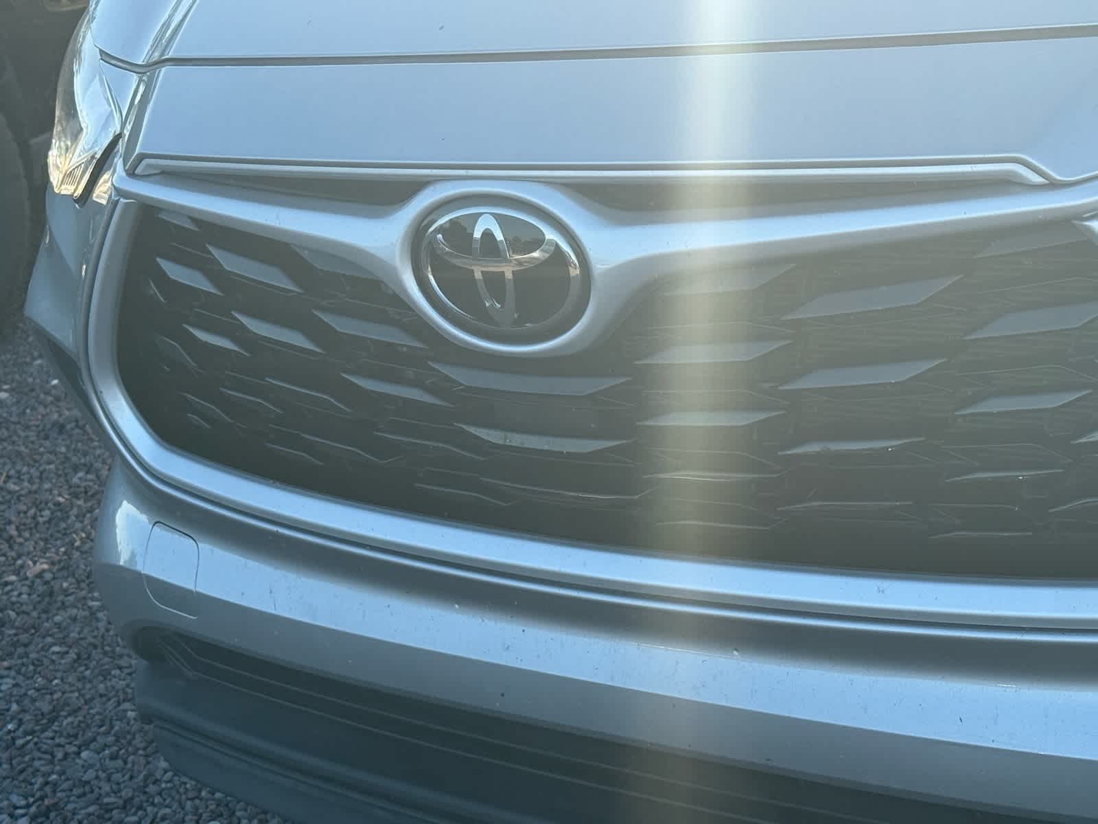 Thumbnail: 2023 Toyota Highlander - 21