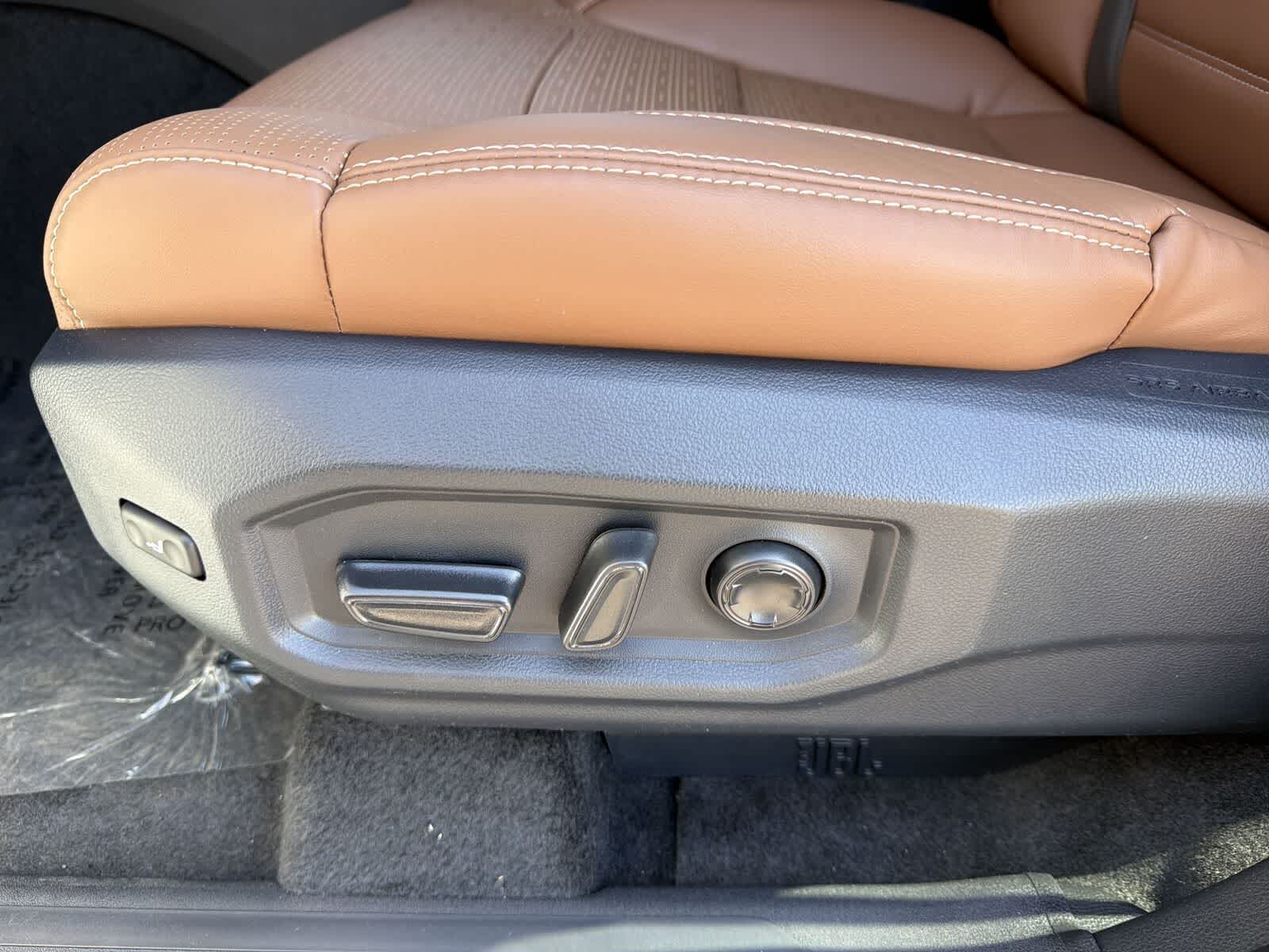 Thumbnail: 2026 Toyota Tundra - 18