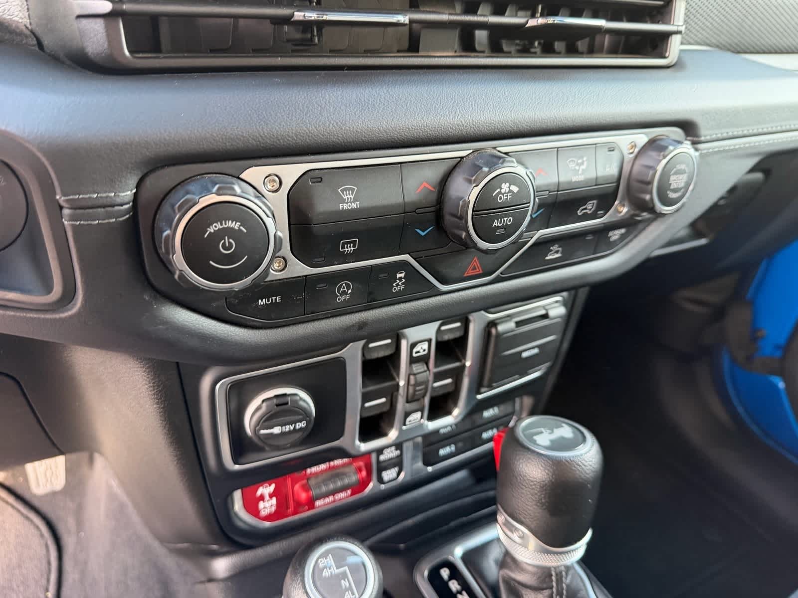 Thumbnail: 2025 Jeep Wrangler - 10