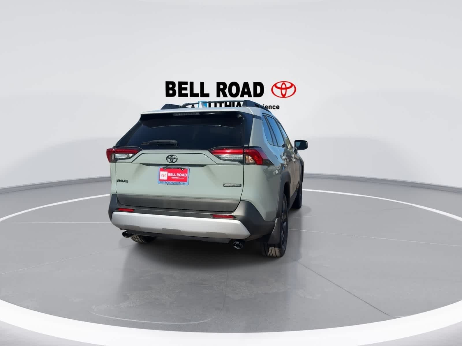 Thumbnail: 2022 Toyota RAV4 - 6