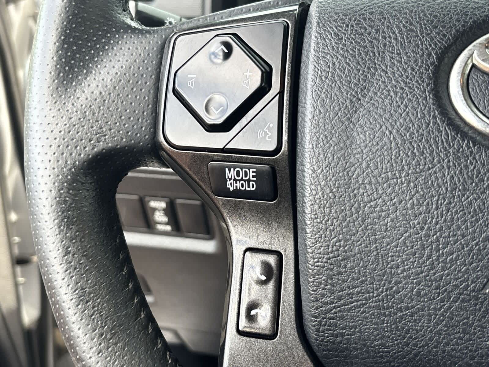 Thumbnail: 2021 Toyota 4Runner - 32