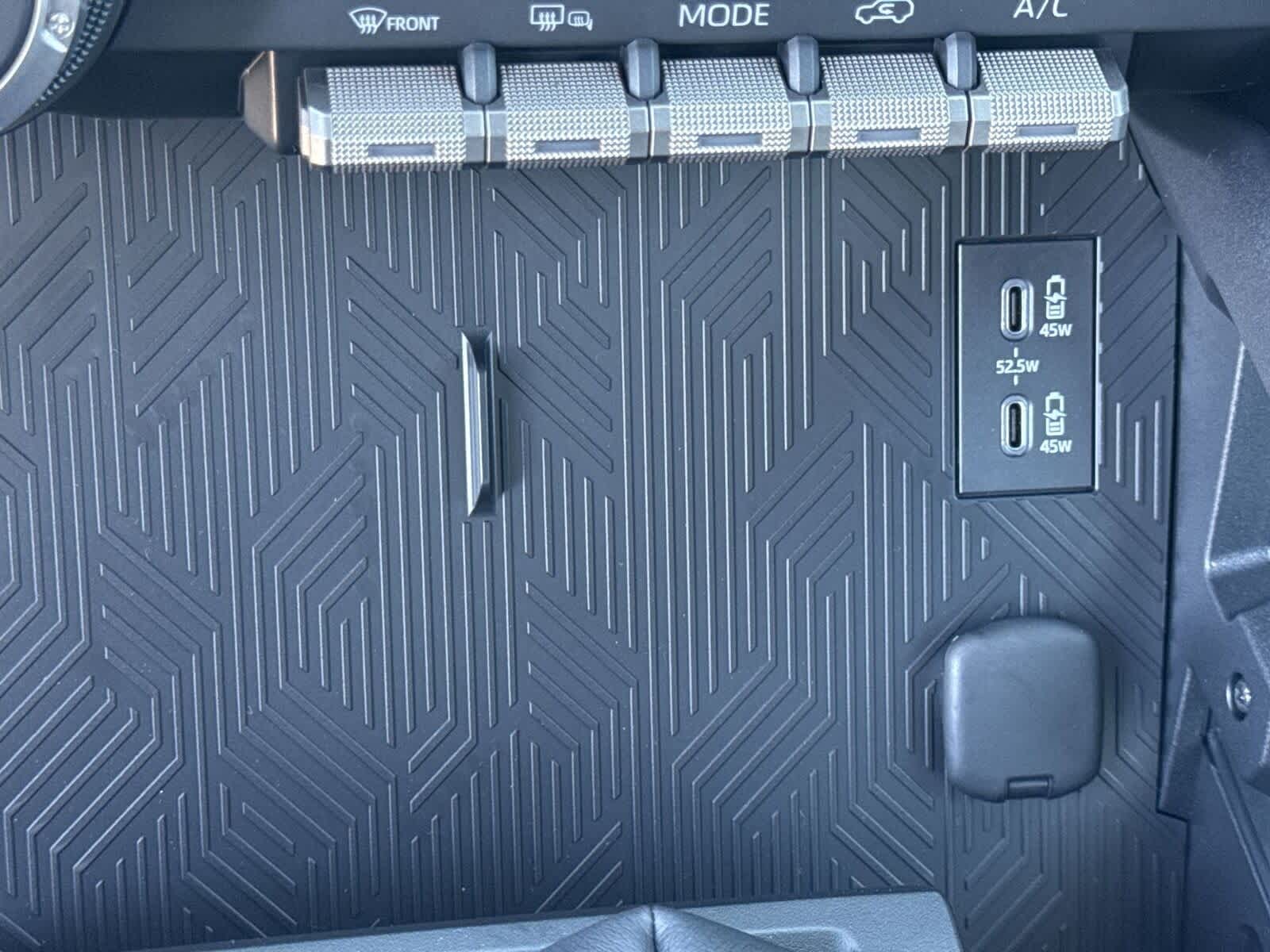 Thumbnail: 2025 Toyota 4Runner - 23