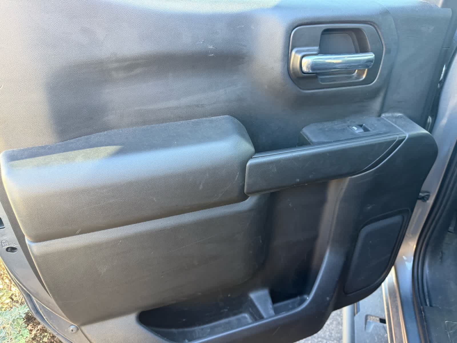 Thumbnail: 2015 Chevrolet Silverado 1500 - 12