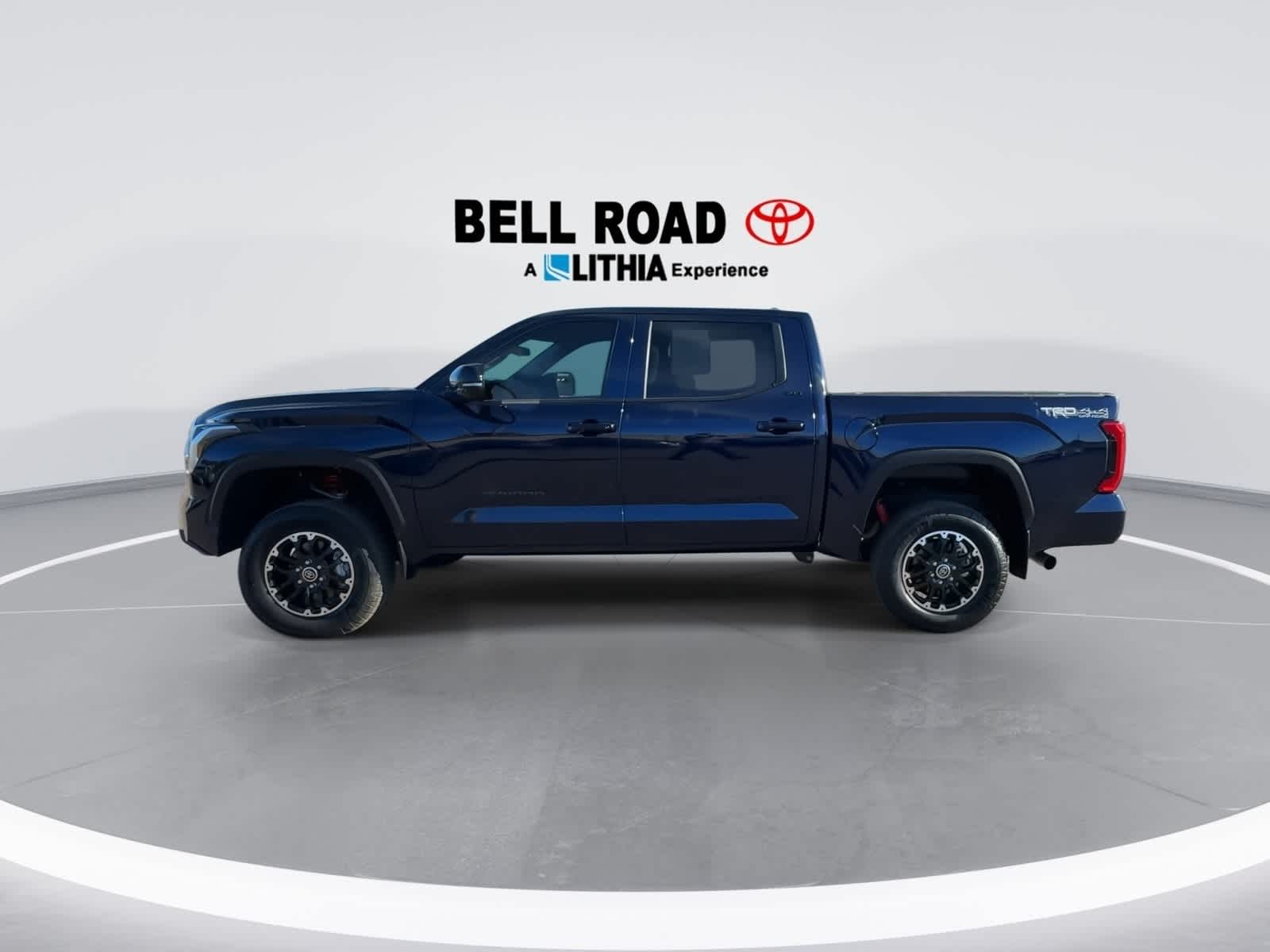 Thumbnail: 2024 Toyota Tundra - 9