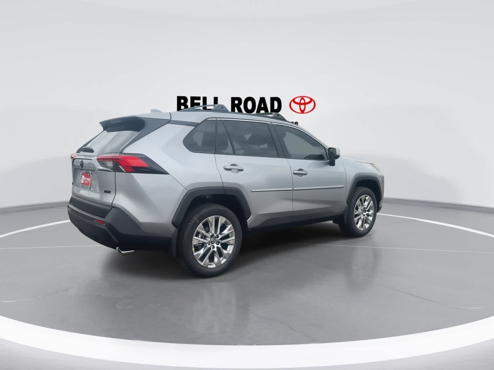 Thumbnail: 2025 Toyota RAV4 - 8