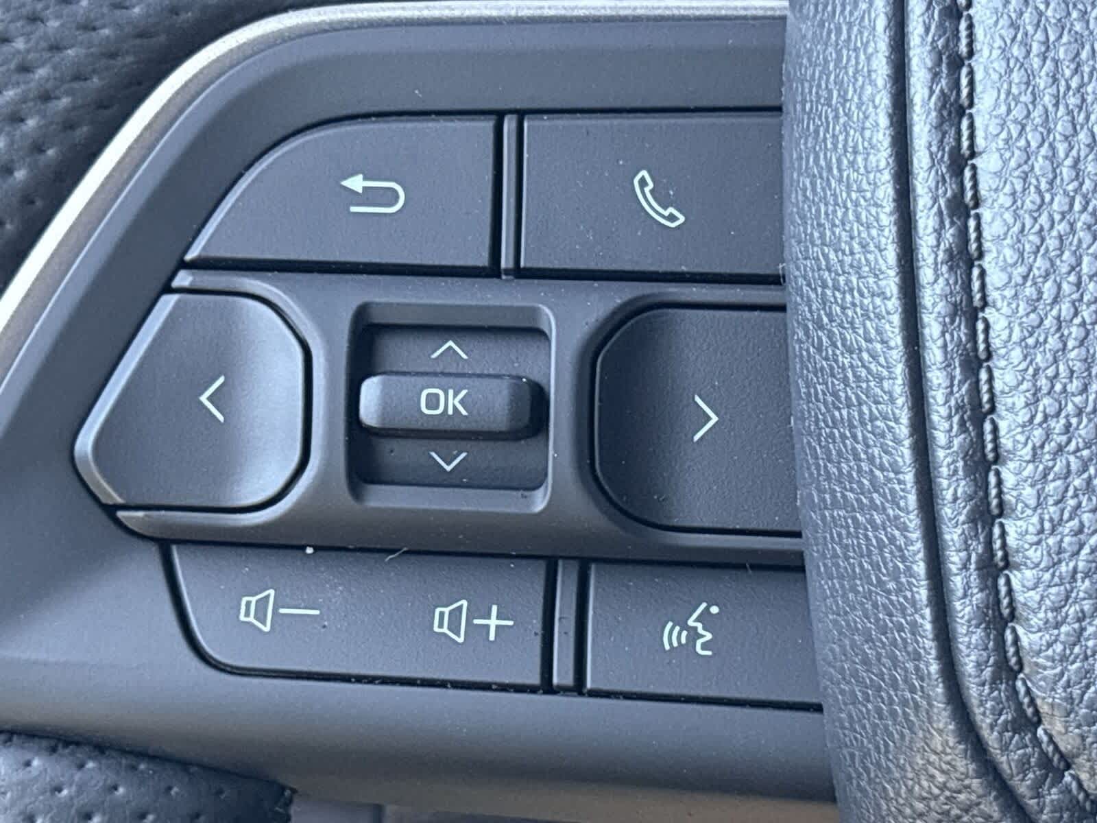 Thumbnail: 2025 Toyota Tacoma - 27