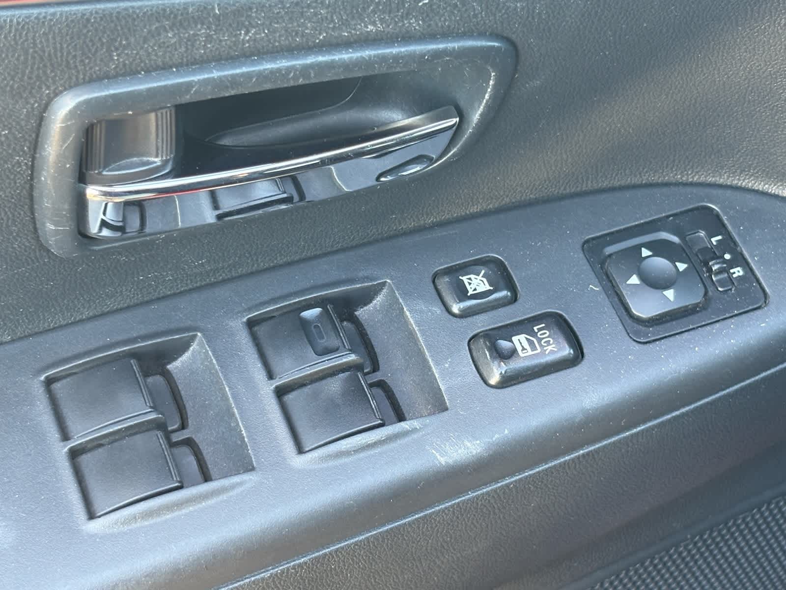 Thumbnail: 2016 Mitsubishi Outlander Sport - 14
