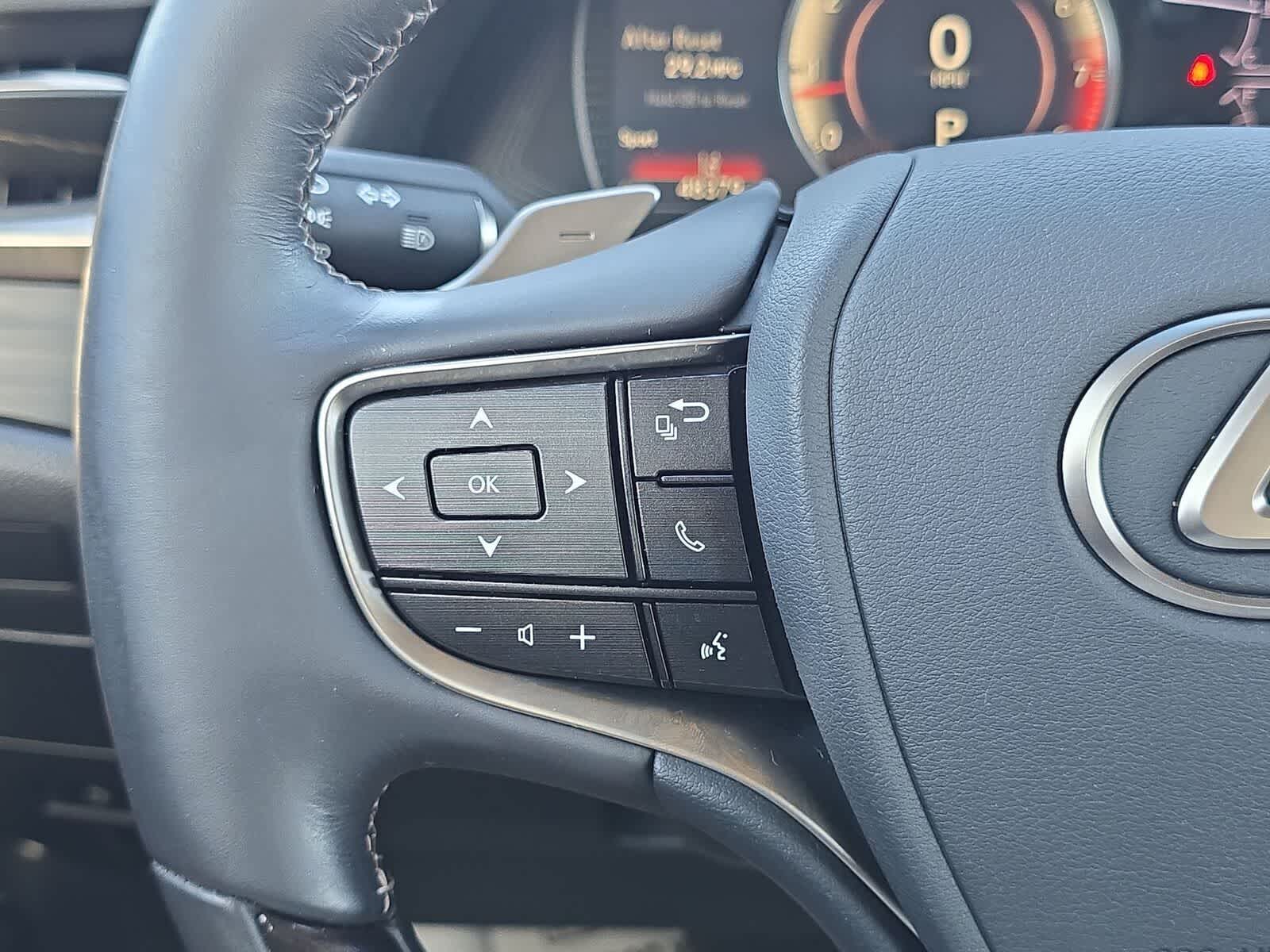 Thumbnail: 2019 Lexus ES - 28