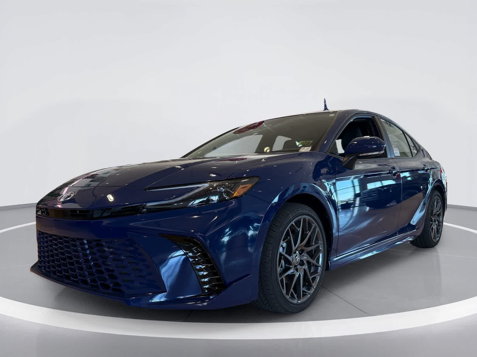 2025 Toyota Camry XSE - Photo 2